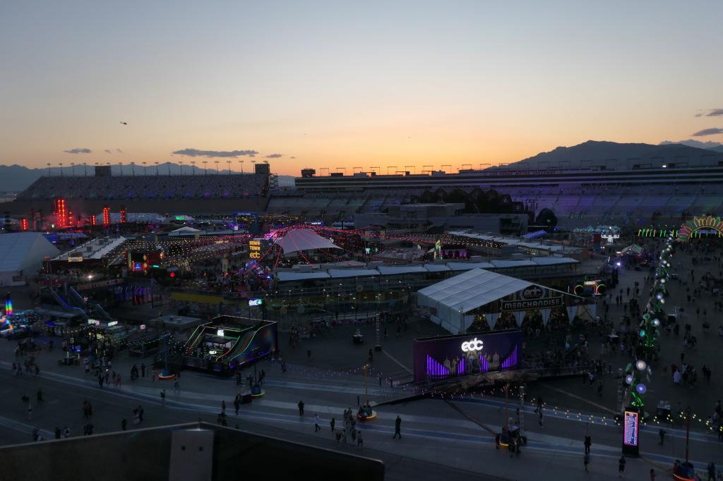 4237 - 20250518 EDC Grounds Panasonic DC-ZS200D