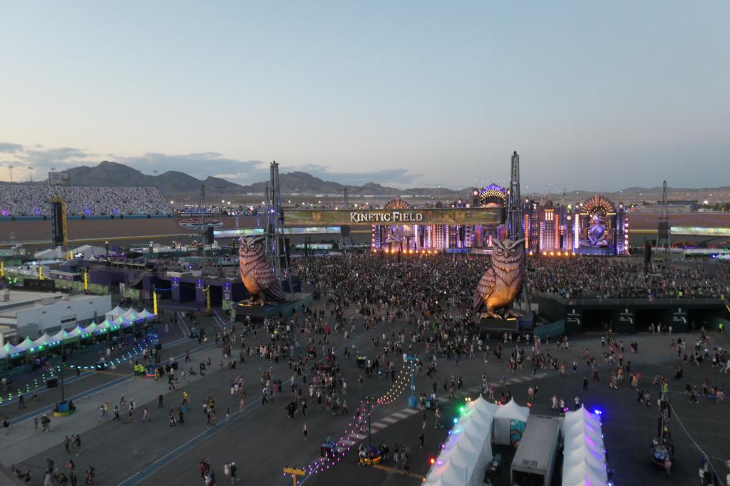 4239 - 20250518 EDC Grounds Panasonic DC-ZS200D