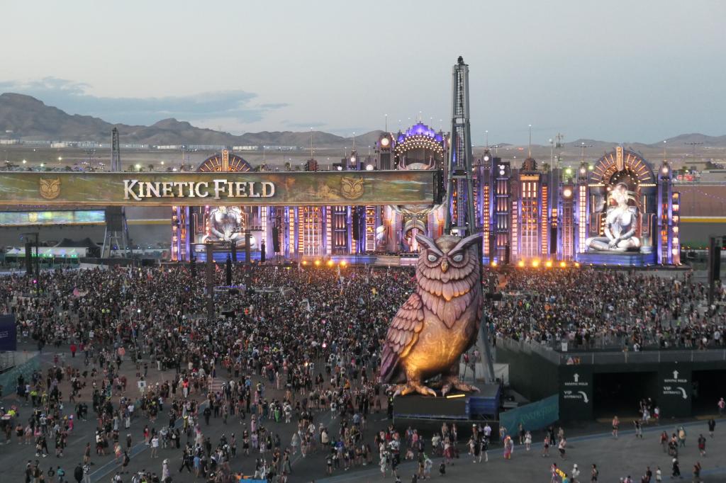 4244 - 20250518 EDC Grounds Panasonic DC-ZS200D