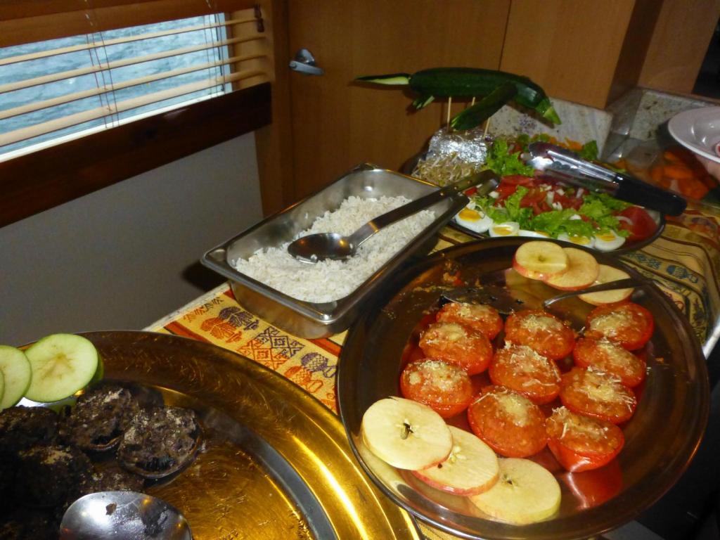 158 - Galapagos Aggressor II Food