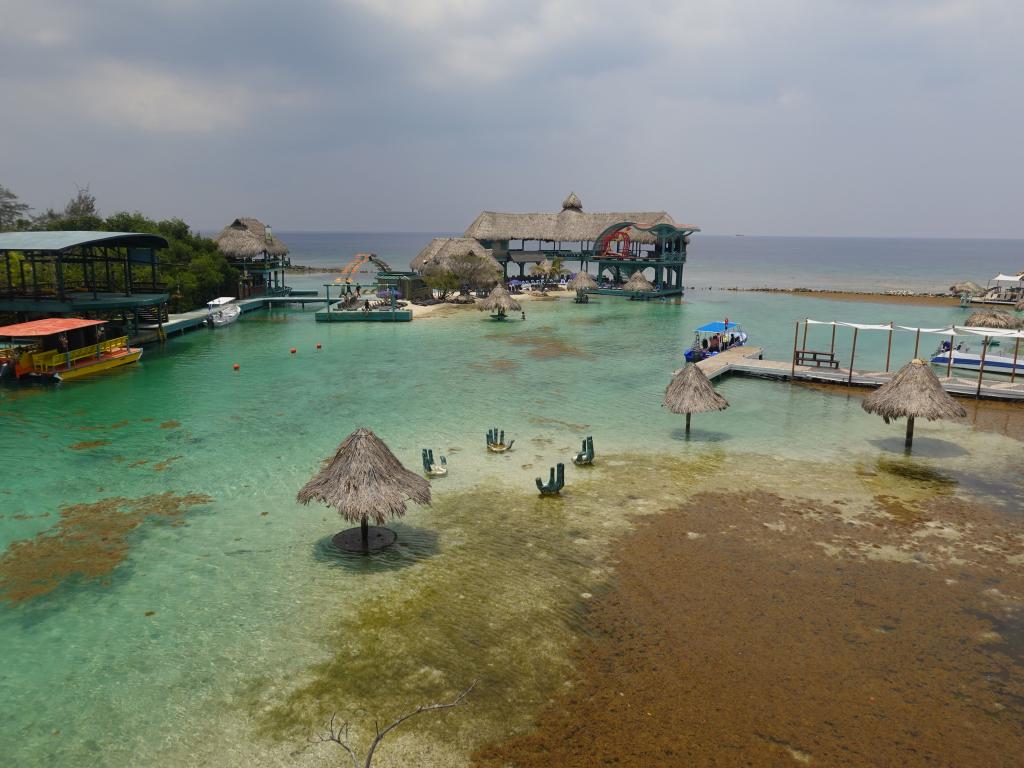 Dive0 Roatan Land-117 Dive0 Roatan Land