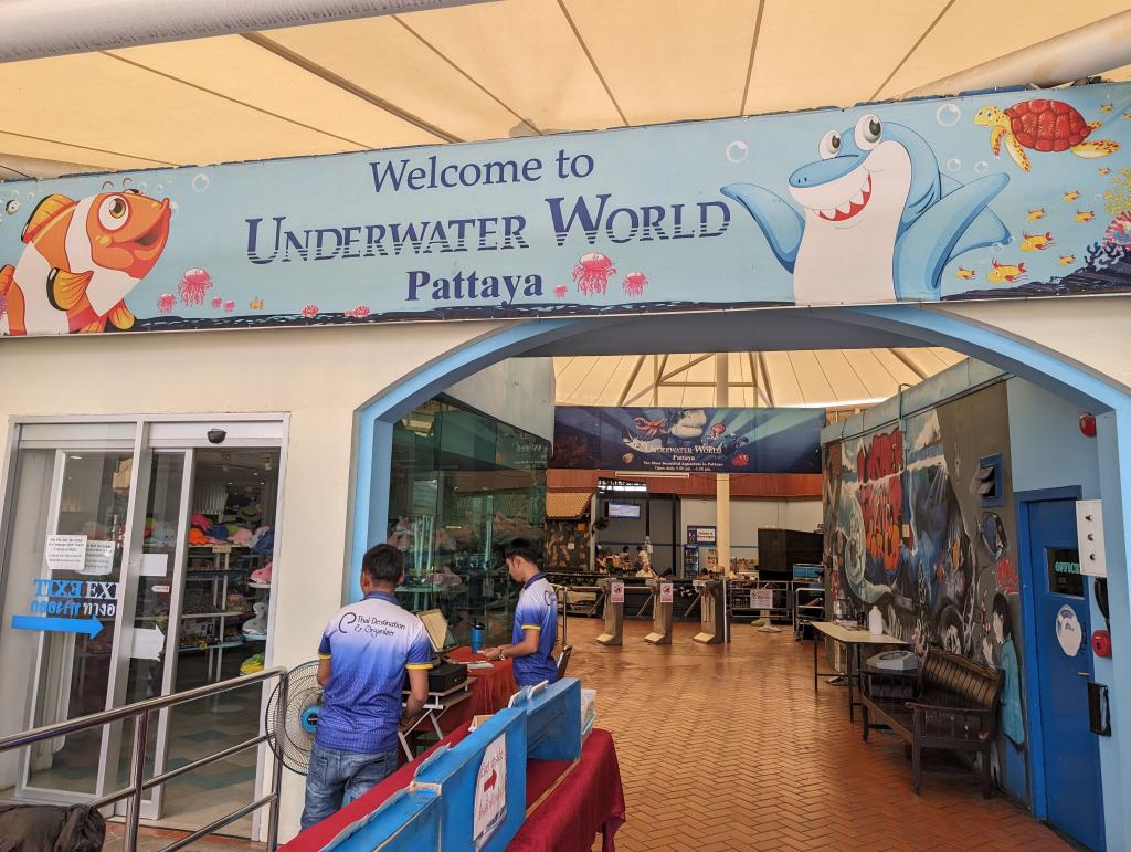 3301 - 20240203 Pattaya Underwaler World Google