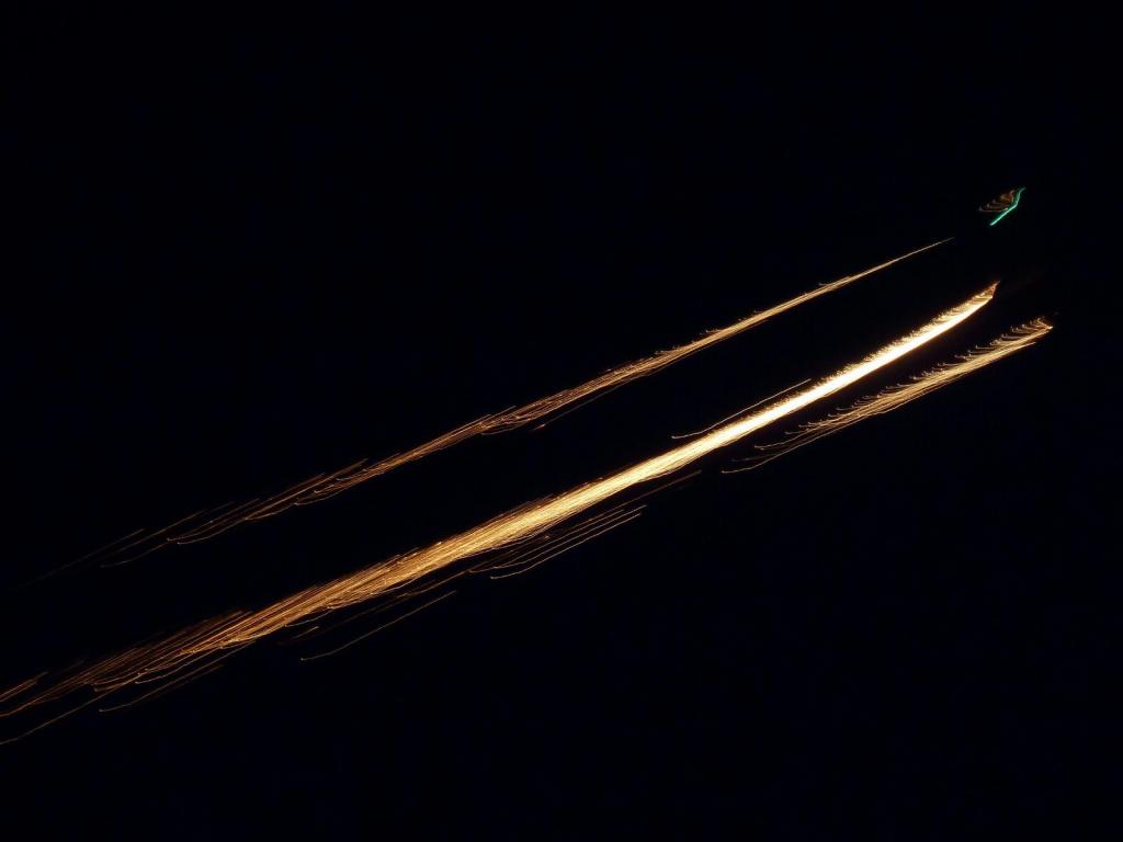 666 - Night Airshow