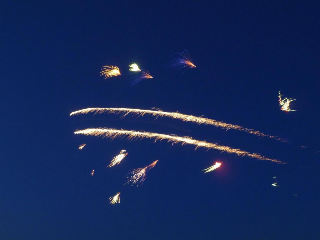 669 - Night Airshow