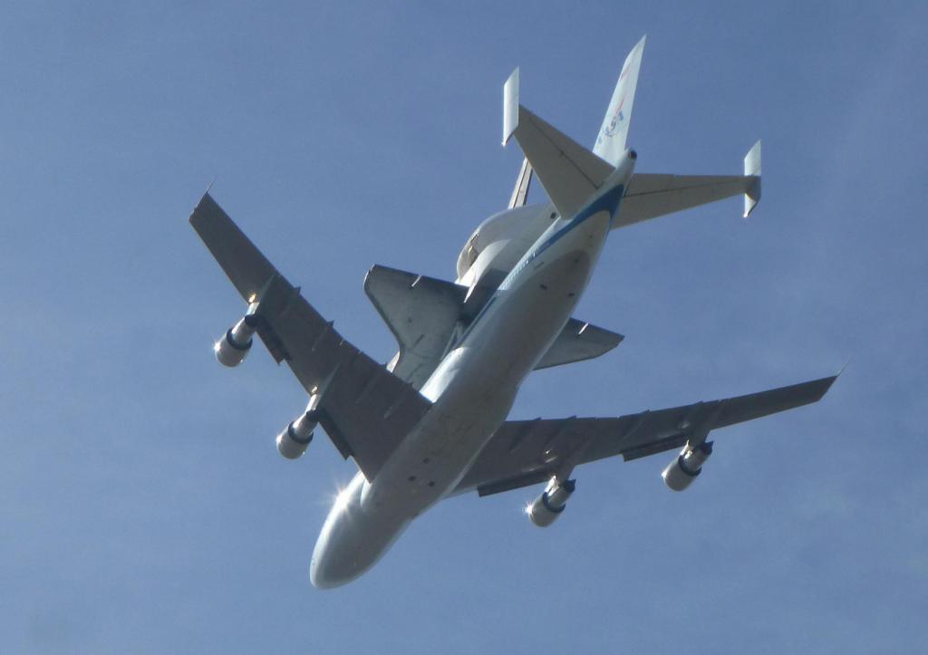 115 - 20120921 Shuttle Overfly