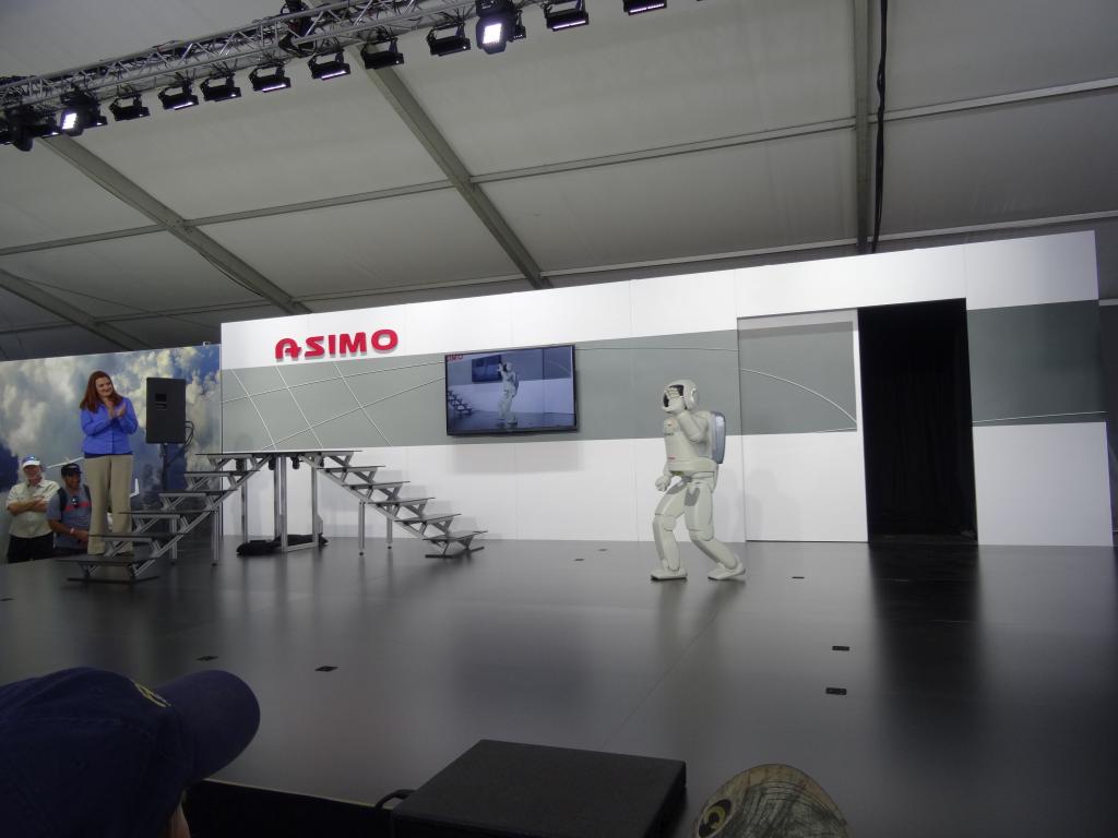 1800 - Asimo