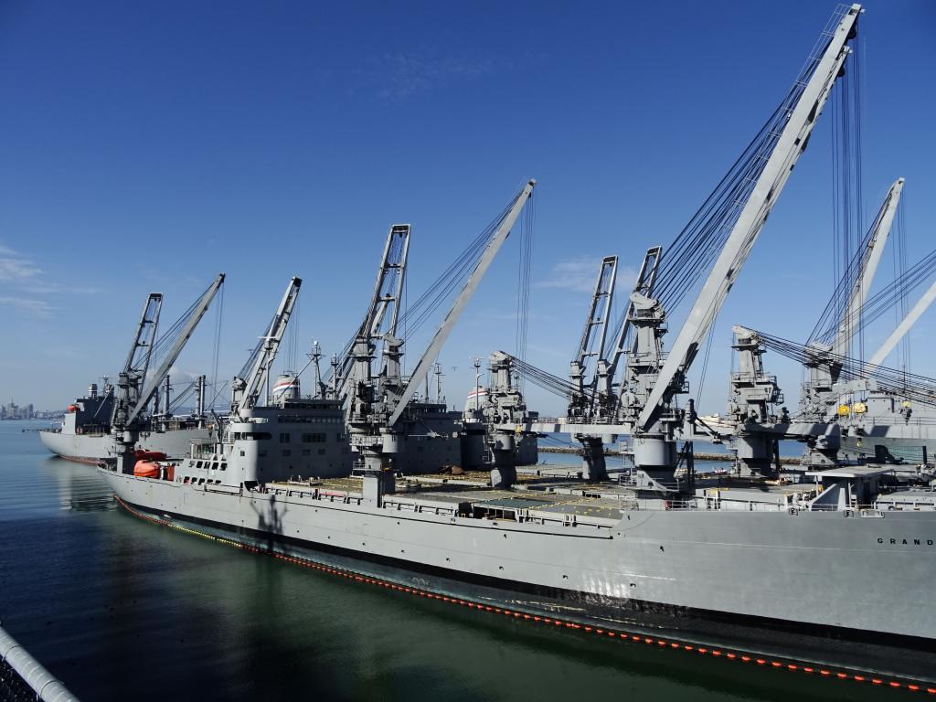 339 - 20141115 USS Hornet