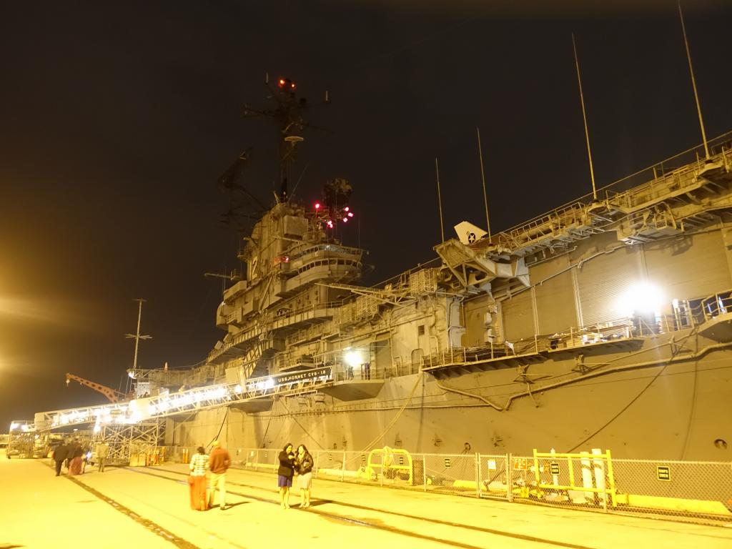 400 - 20151206 USS Hornet