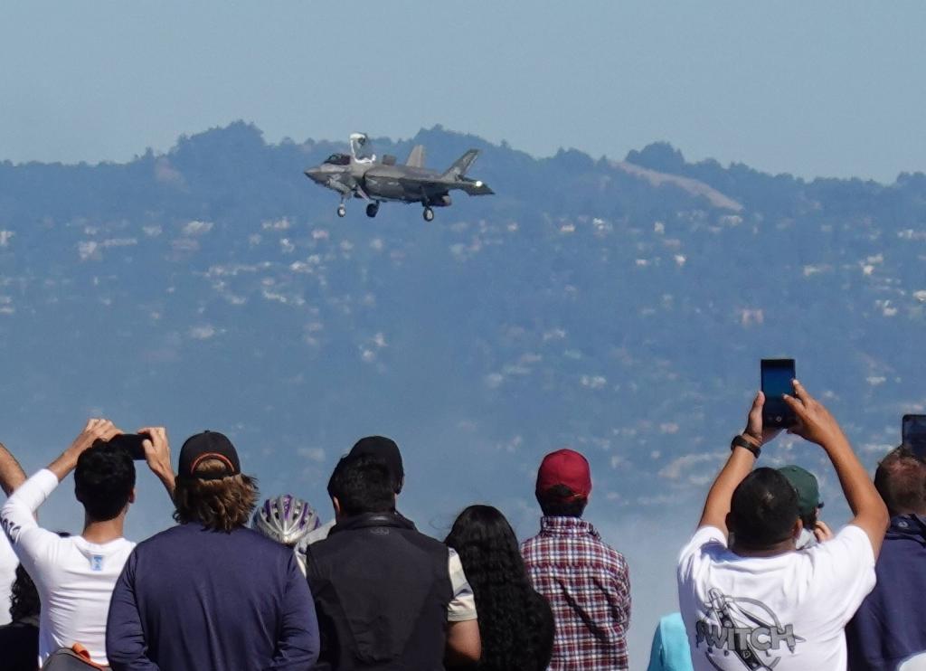 388 - 20231007 Fleet Week SFO SONY
