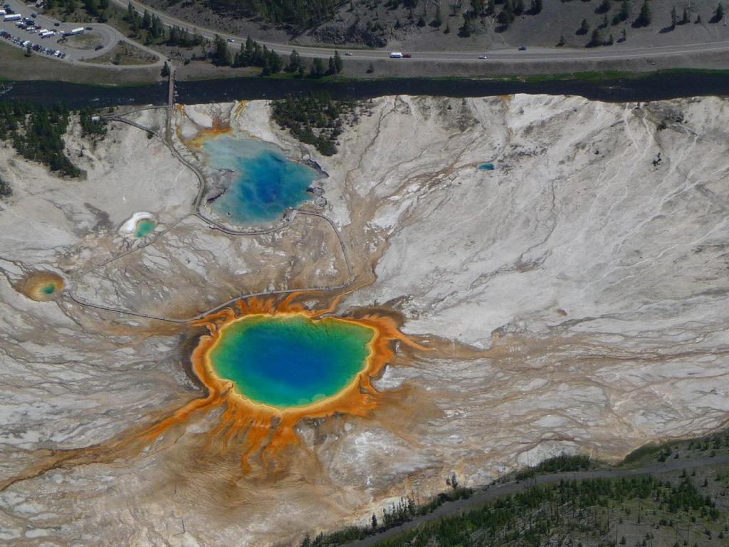 131 - 20090625 Mountain Flight Yellowstone