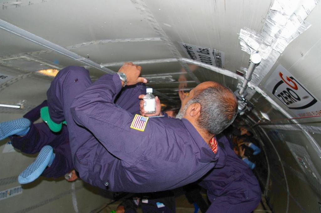 209 - ZeroG 2 Pix