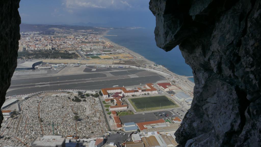 107 - 20181001 Gibraltar Runway