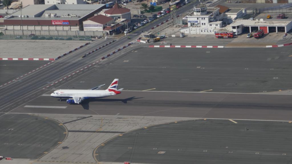 111 - 20181001 Gibraltar Runway