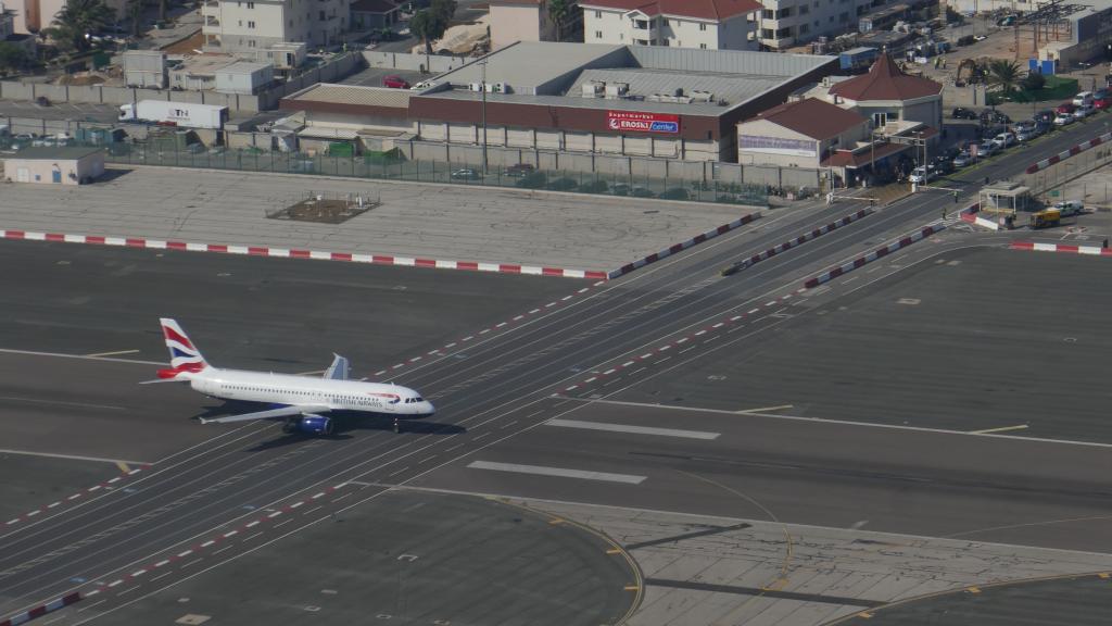 119 - 20181001 Gibraltar Runway