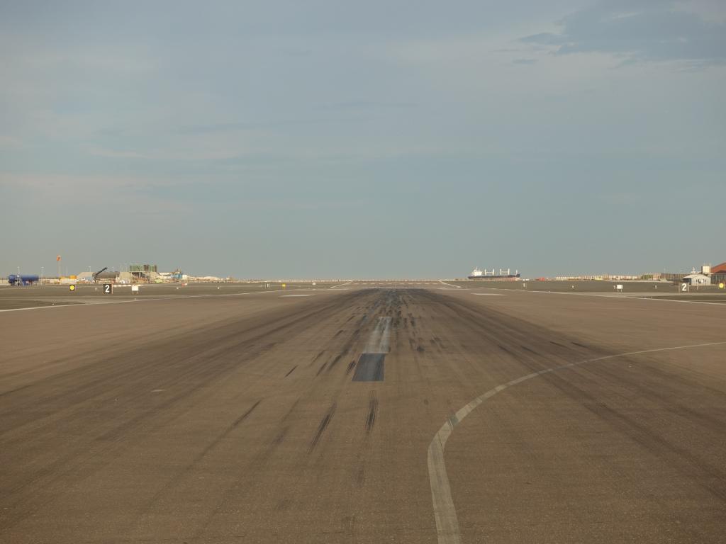 139 - 20181001 Gibraltar Runway