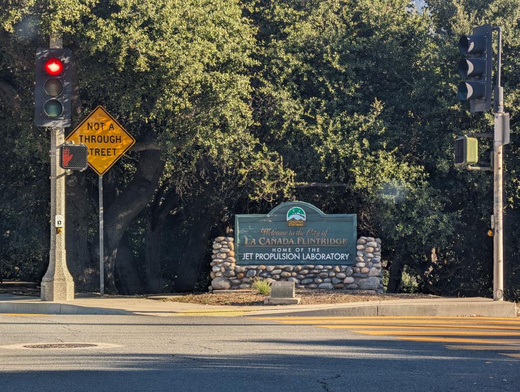 101 - 20231120 JPL Pasadena Google