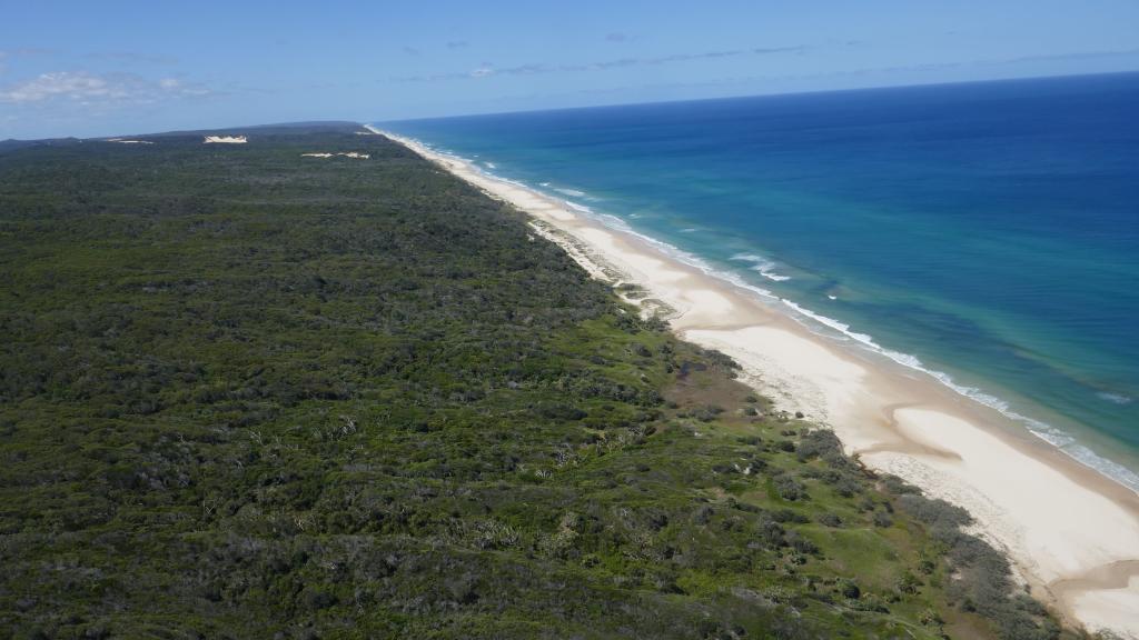 130 - 20171026 Fraser Island Beach