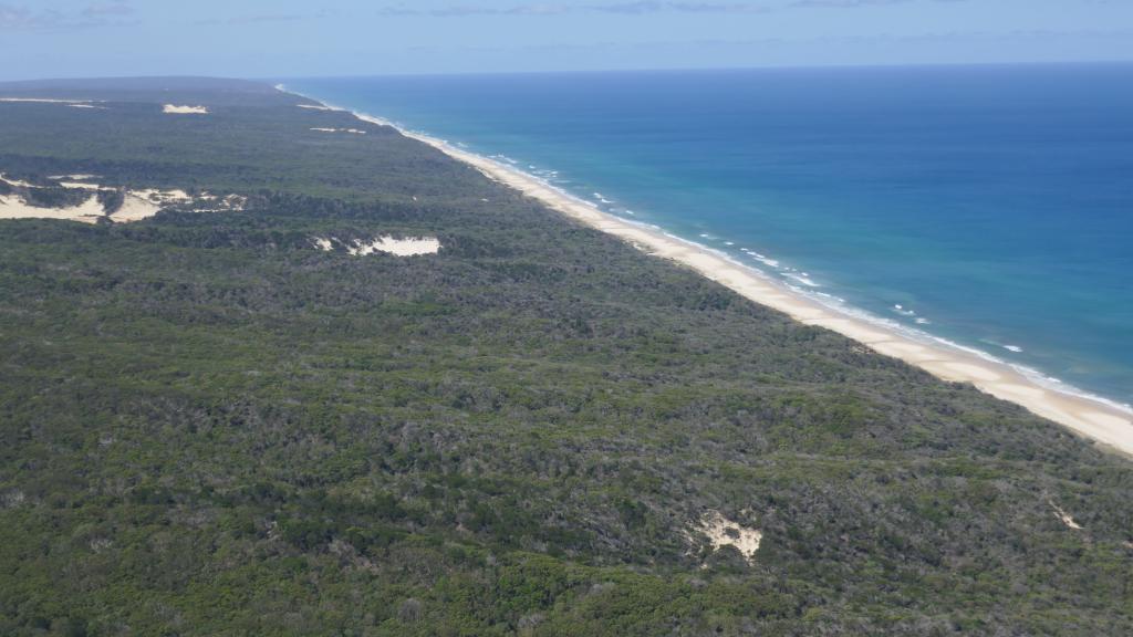 143 - 20171026 Fraser Island Beach