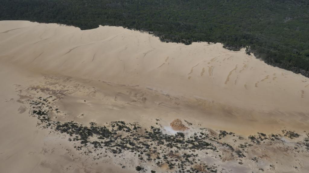 144 - 20171026 Fraser Island Beach