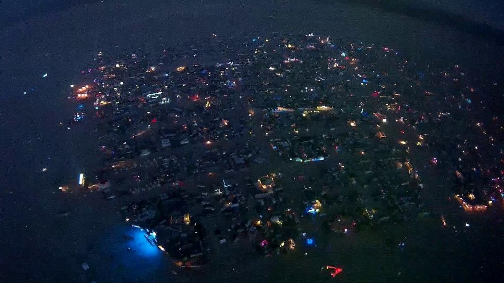 548 - 20160829 Burning Man Flight3 rear