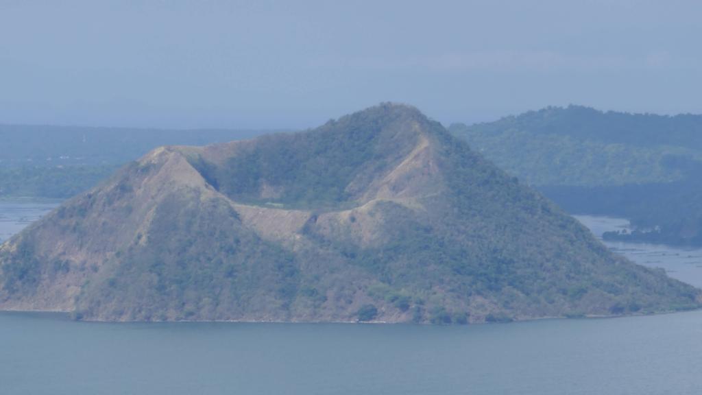 102 - 20180528 Taal Volcano