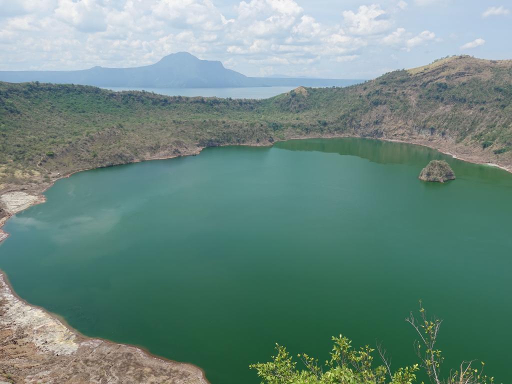 132 - 20180528 Taal Volcano