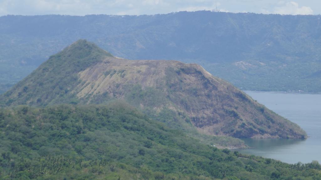 145 - 20180528 Taal Volcano