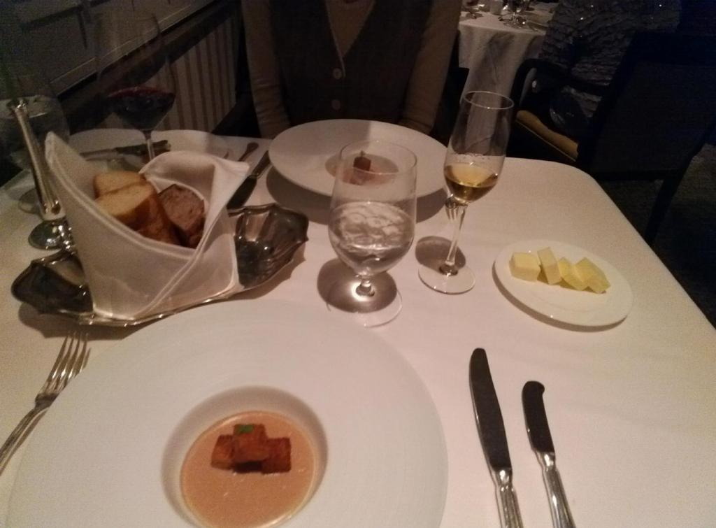 205 - 20121222 Papillon Foie Gras Glass