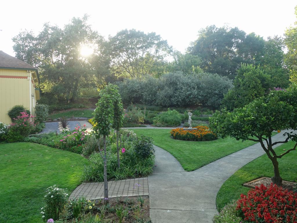 106 - 20160909 Madrona Manor Healdsburg