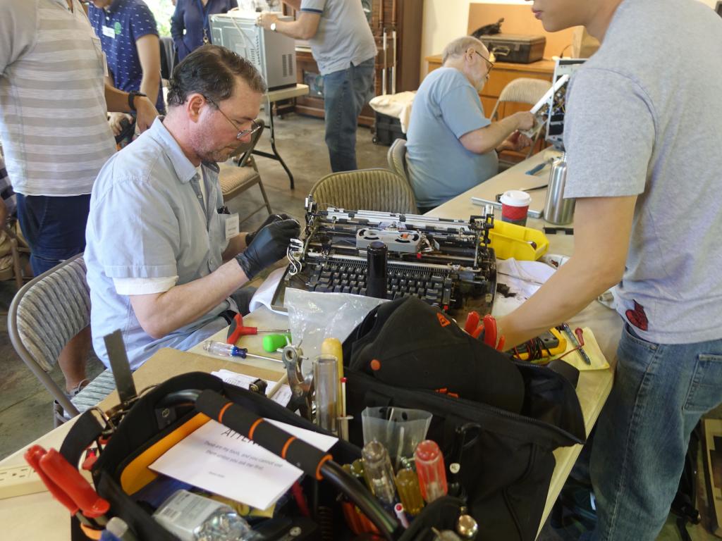 102 - 20190429 Repair Cafe