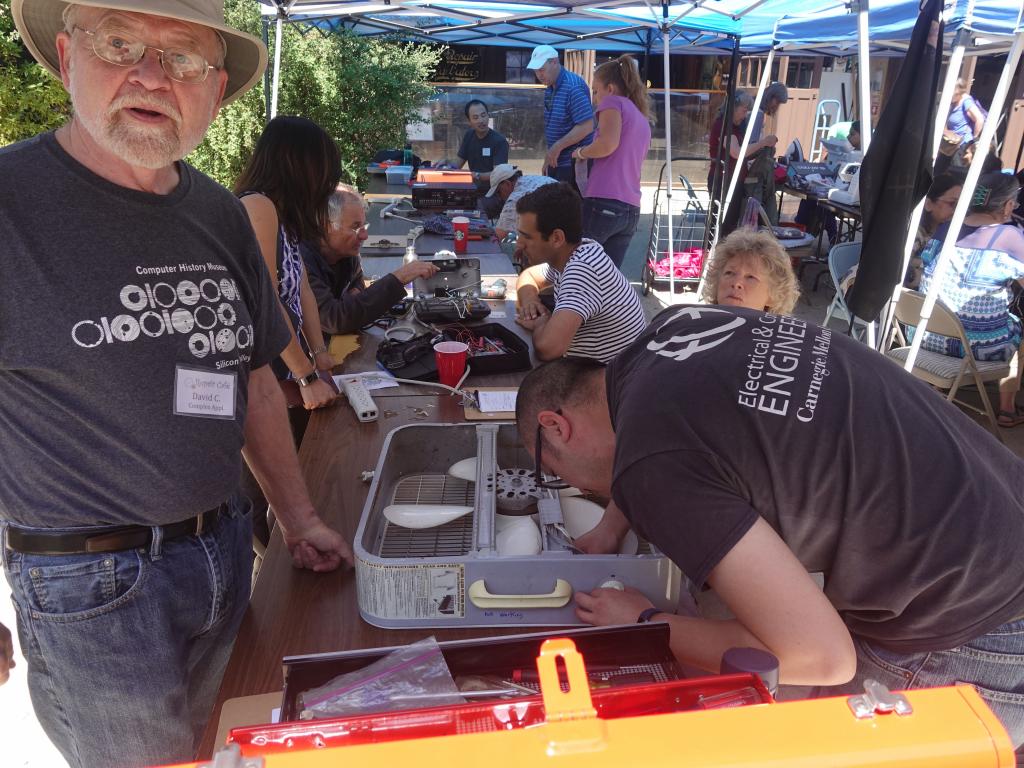 111 - 20190429 Repair Cafe