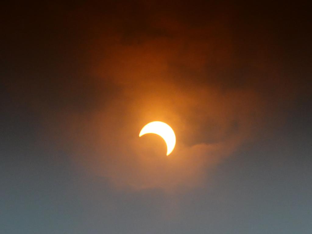 101 - 20231014 Partial Eclipse SONY