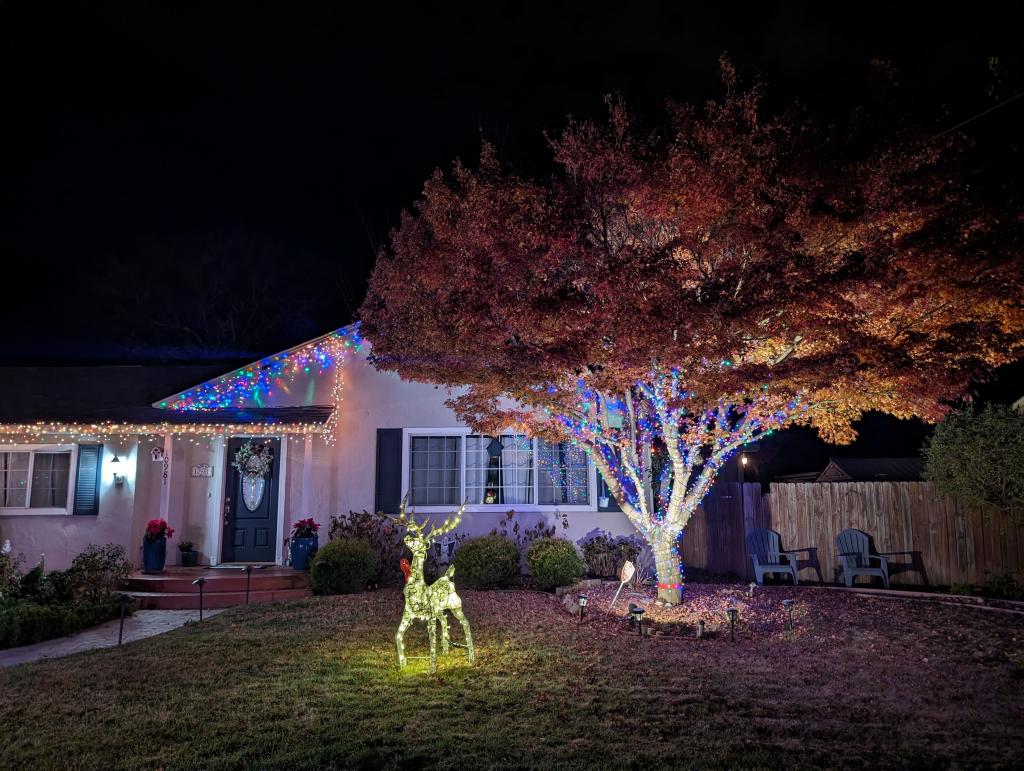 102 - 20231217 Xmas Neighborhood Lights Google