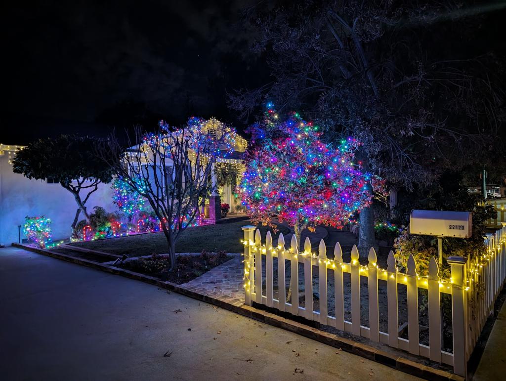 103 - 20231217 Xmas Neighborhood Lights Google