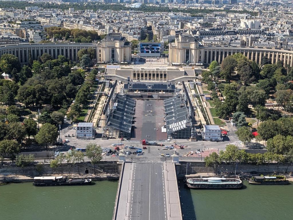 3160 - 20240812 Eiffel Tower Google