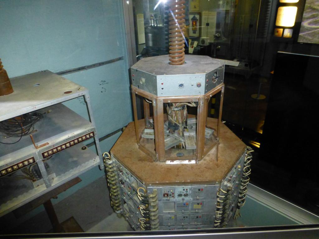 6008 - AtomicMuseum