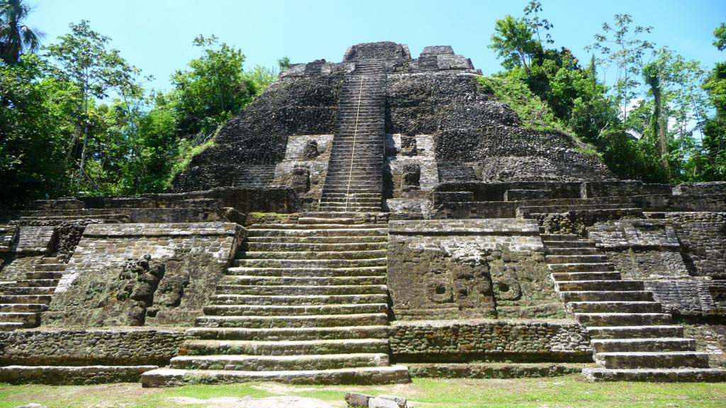 472 - Lamanai Mayan Ruins