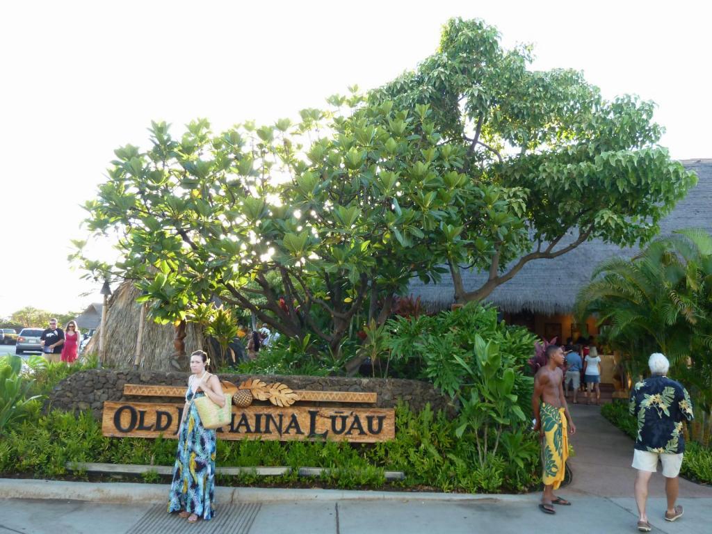 6100 - Old Lahaina Luau