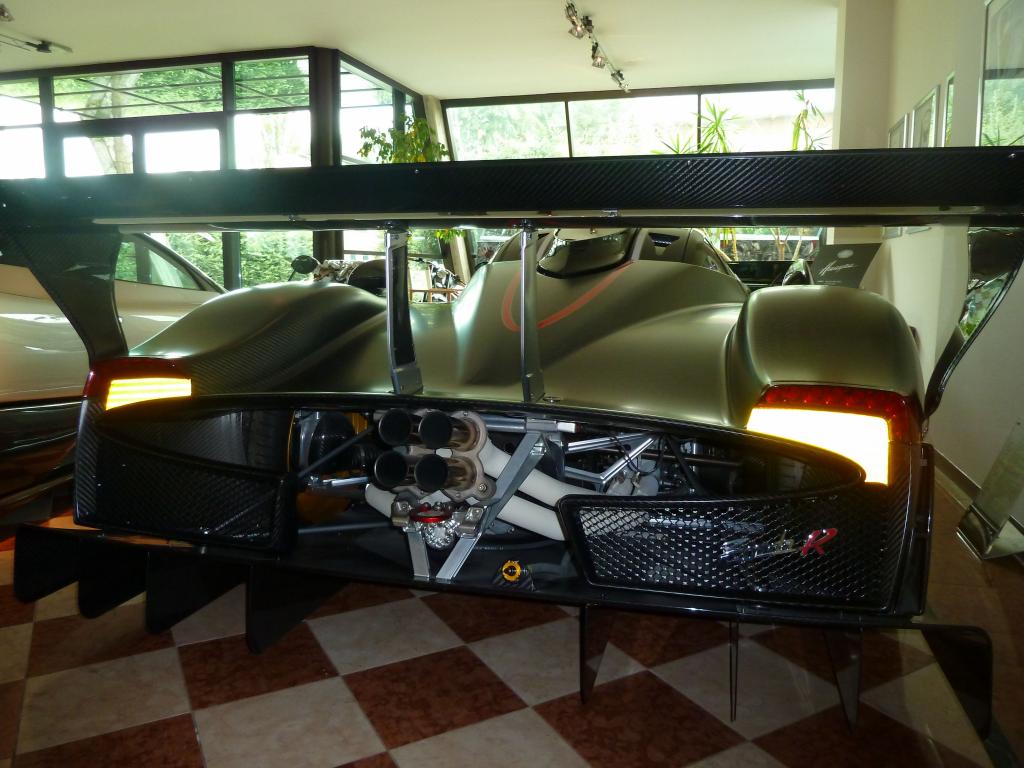 805 - Pagani