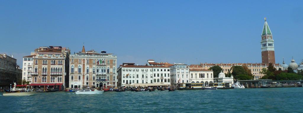 688 - Day08 Venice