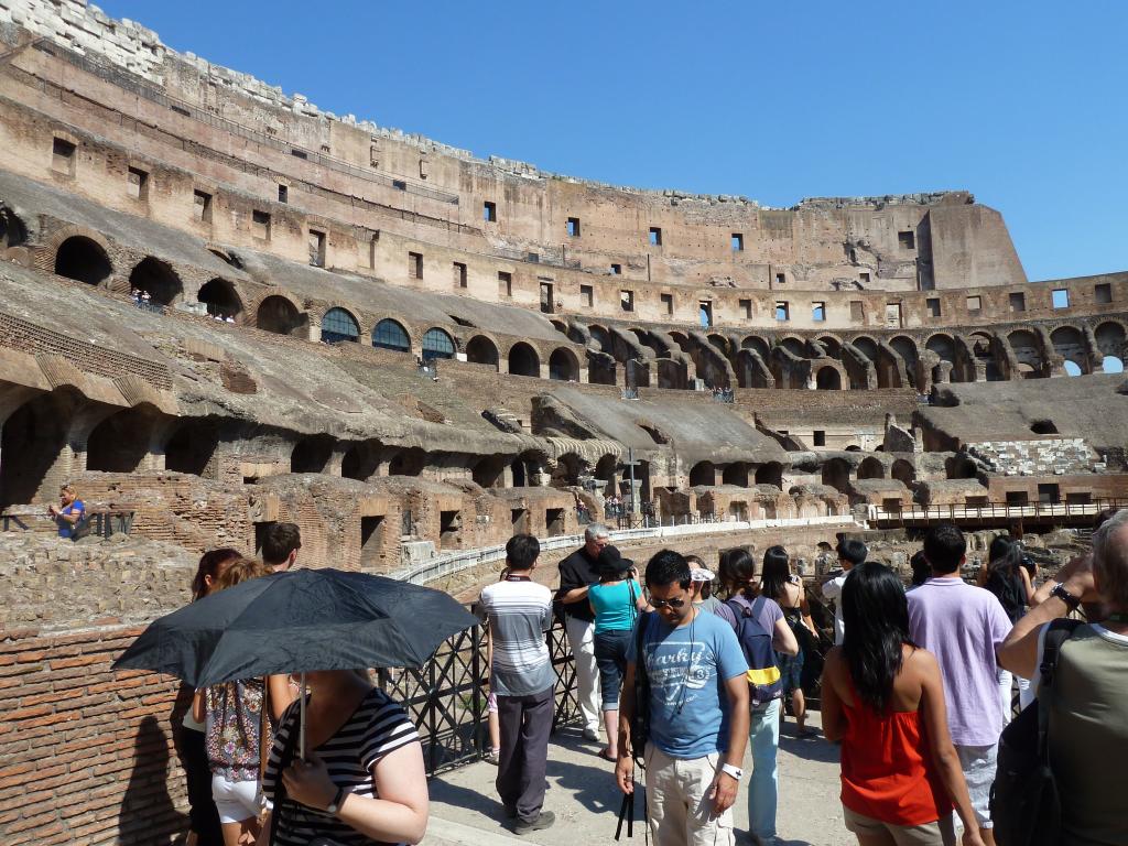 143 - Day16 Rome Colliseum