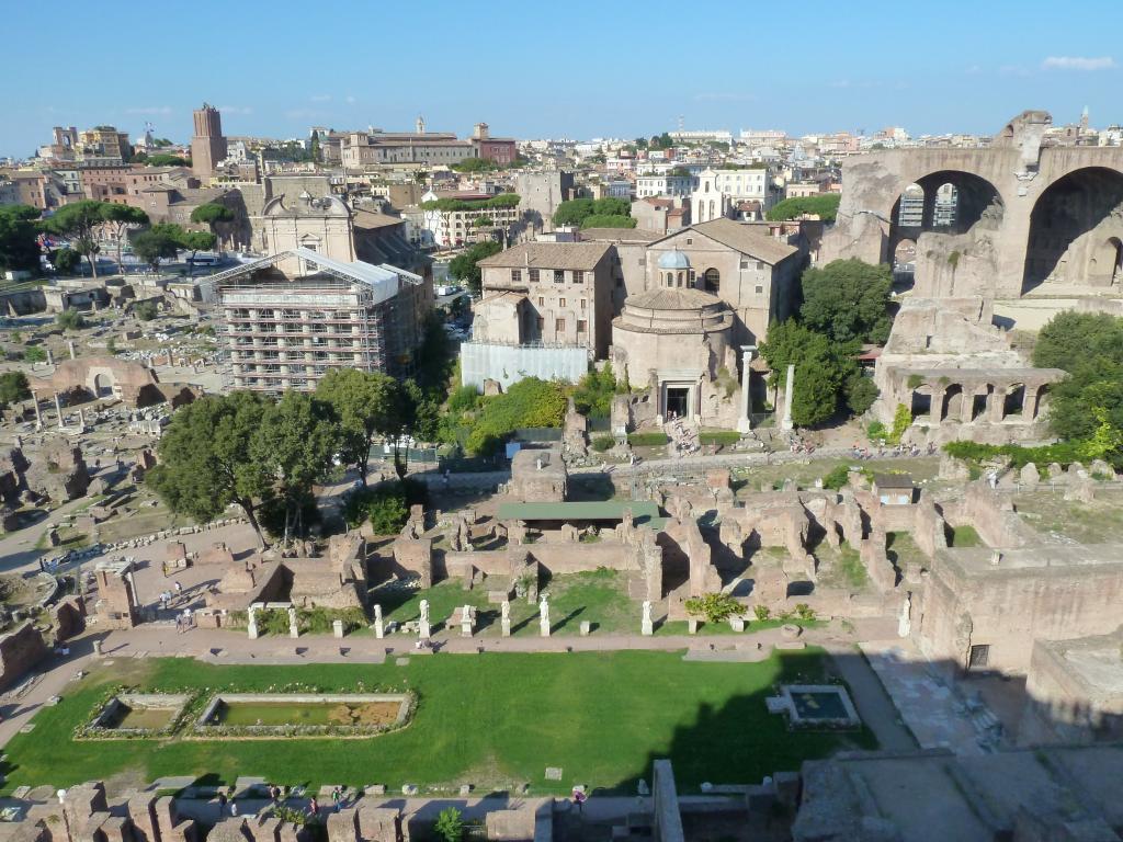 201 - Day16 Rome Palatine Hill-Forum