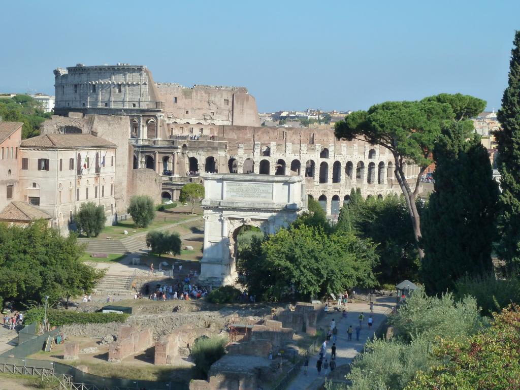 203 - Day16 Rome Palatine Hill-Forum