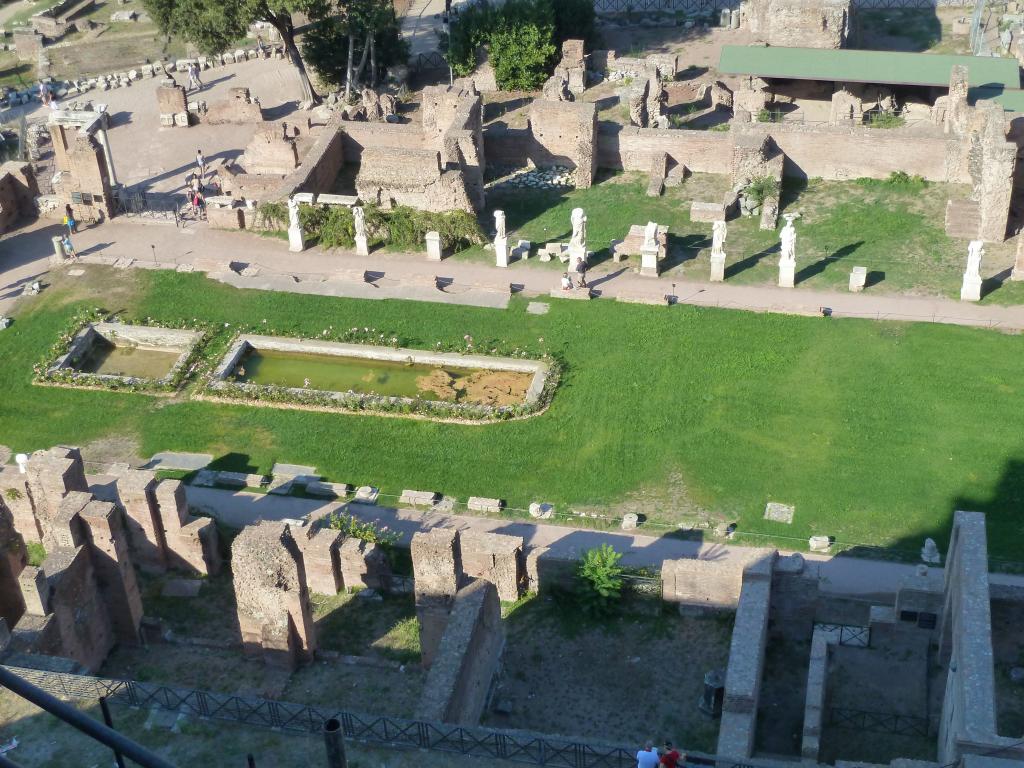 205 - Day16 Rome Palatine Hill-Forum