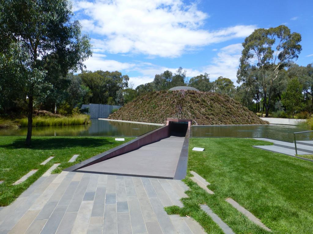 402 - Canberra Sculpture Garden