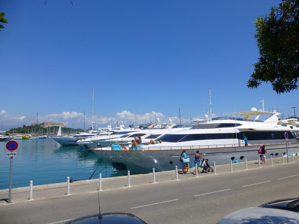 2483 - 20130622 Cassis