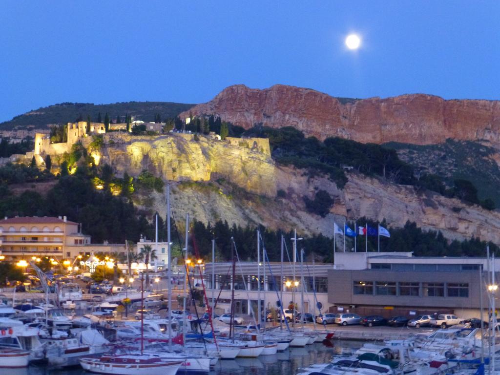 2650 - 20130622 Cassis