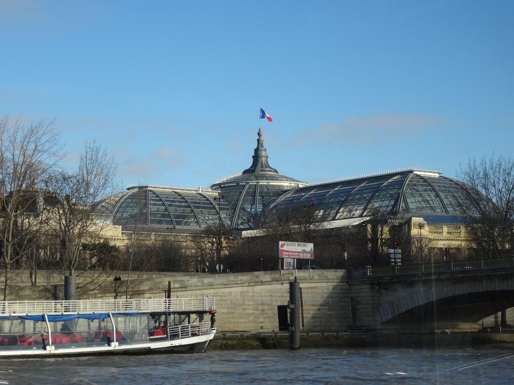 511 - Bateau Mouche Champs Elysees