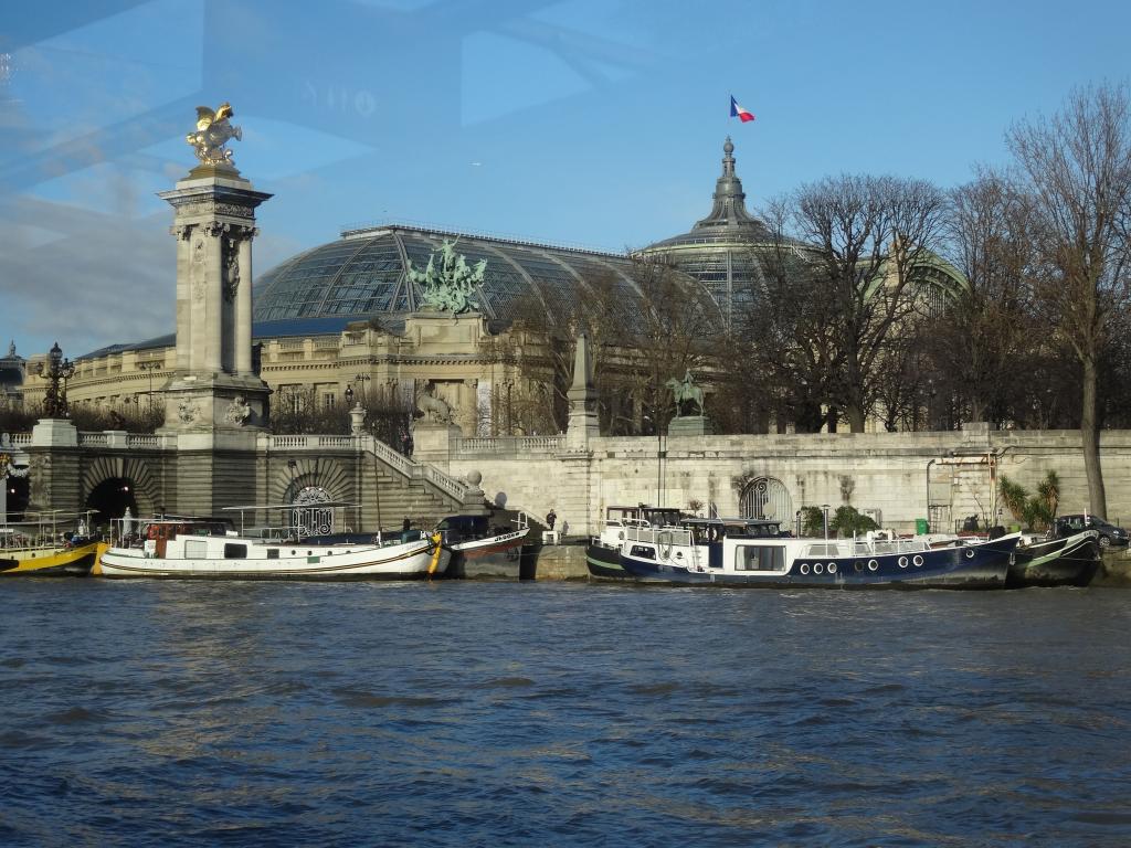 521 - Bateau Mouche Champs Elysees