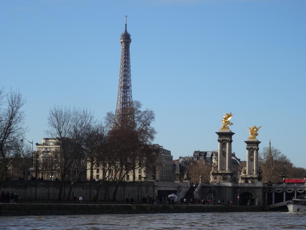 621 - Bateau Mouche Champs Elysees